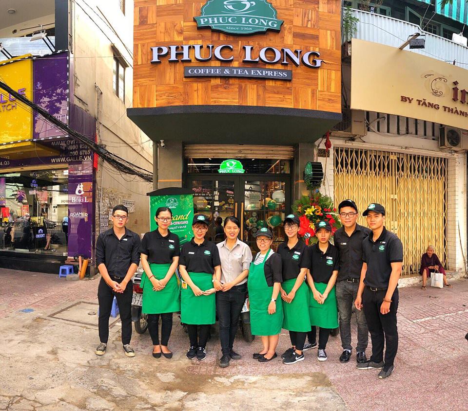 ao-phong-dong-phuc-nha-hang